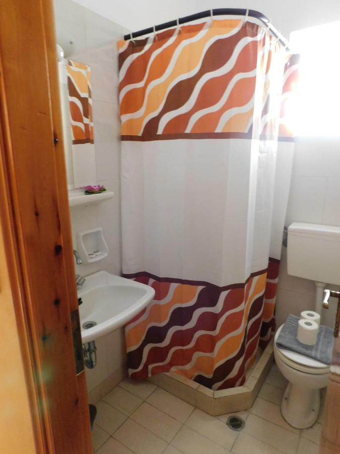Poros TownTo Spiti Tis Eirinis公寓 外观 照片